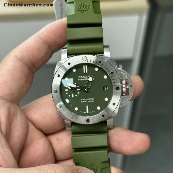 Panerai Submersible Verde Militare PAM1055