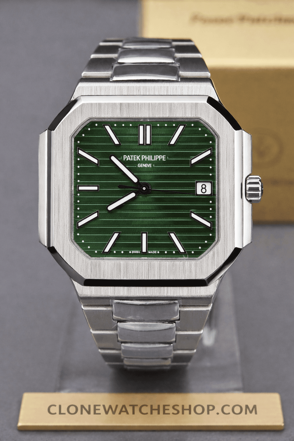Patek Philippe Cubitus 5821/1A-001 Green Dial