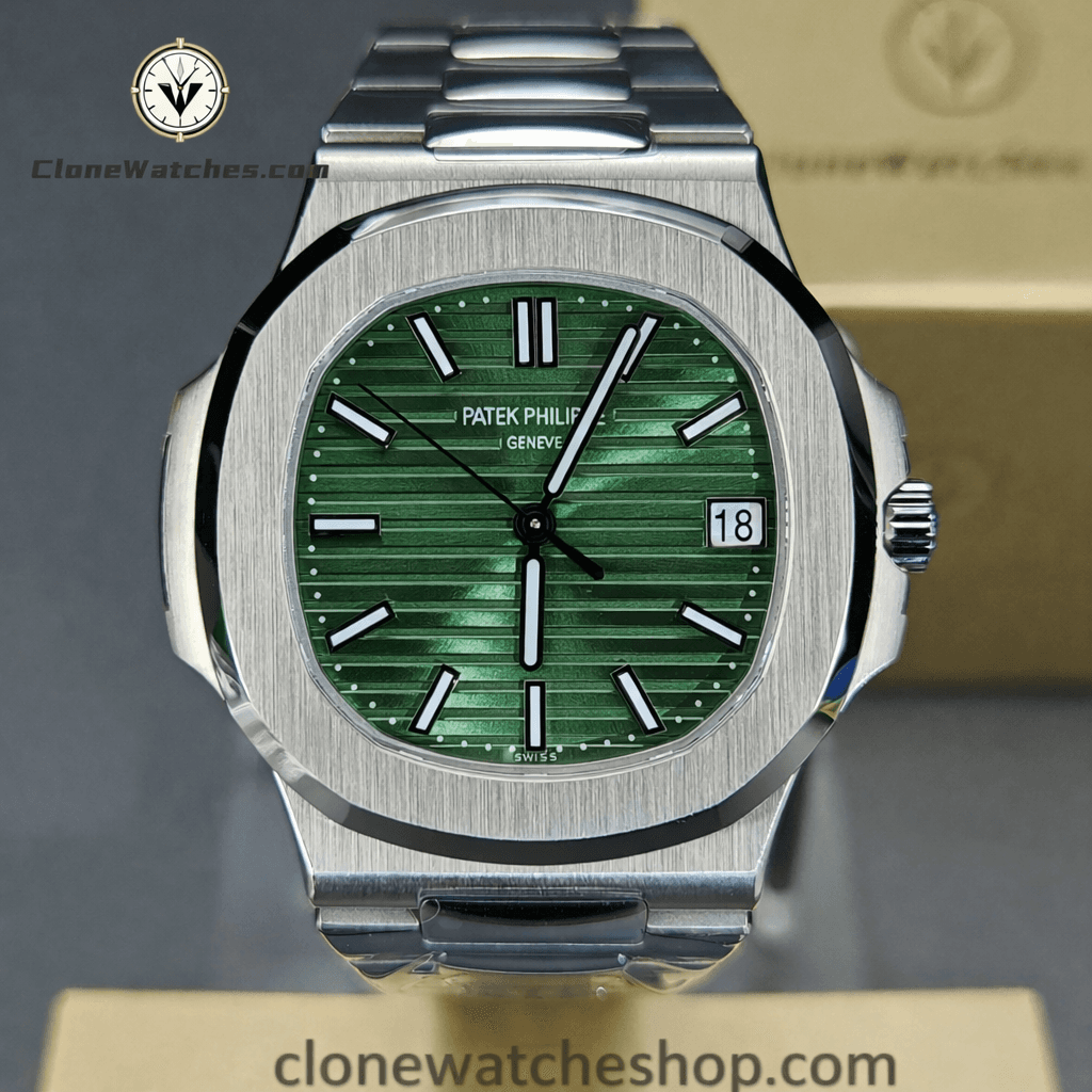 Patek Philippe Calatrava 5226G-001 40mm